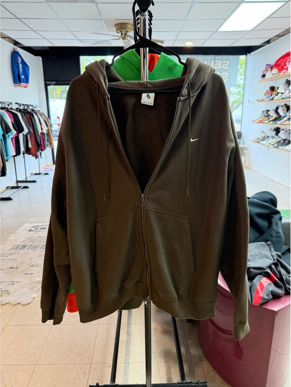 Nike Solo Swoosh Brown full-zip fleece hoodie size Xl